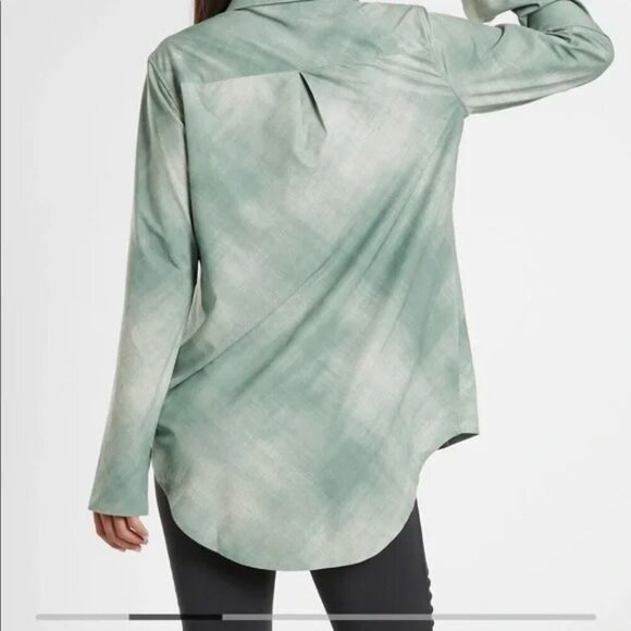 Athleta Urbanite Printed Top  Size Large- NWOT -print: Denali Minimalistic Grey - Picture 3 of 13